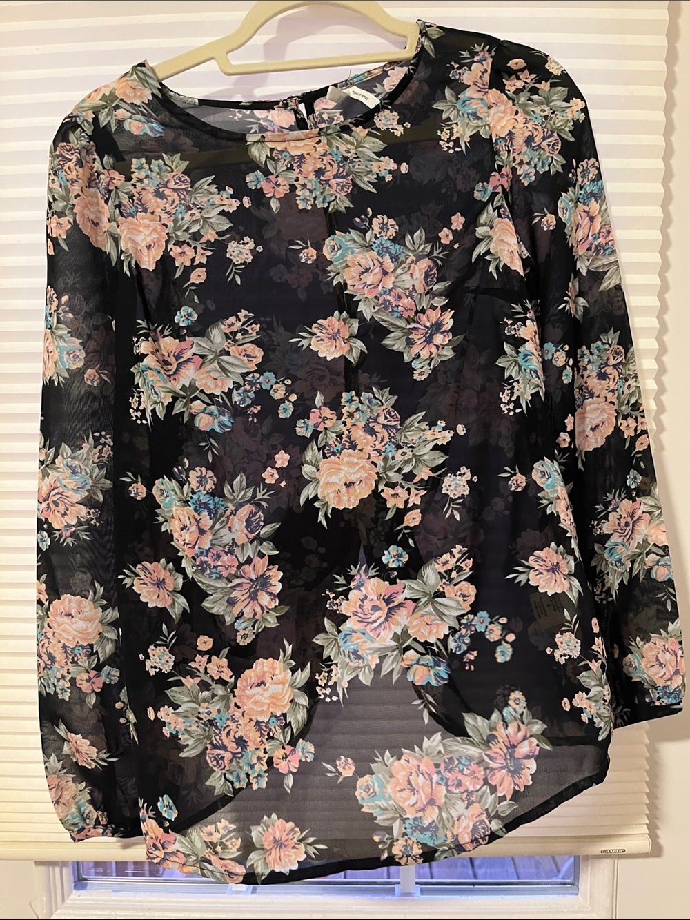 Truth NYC Black Sheer Floral Long-Sleeve Blouse